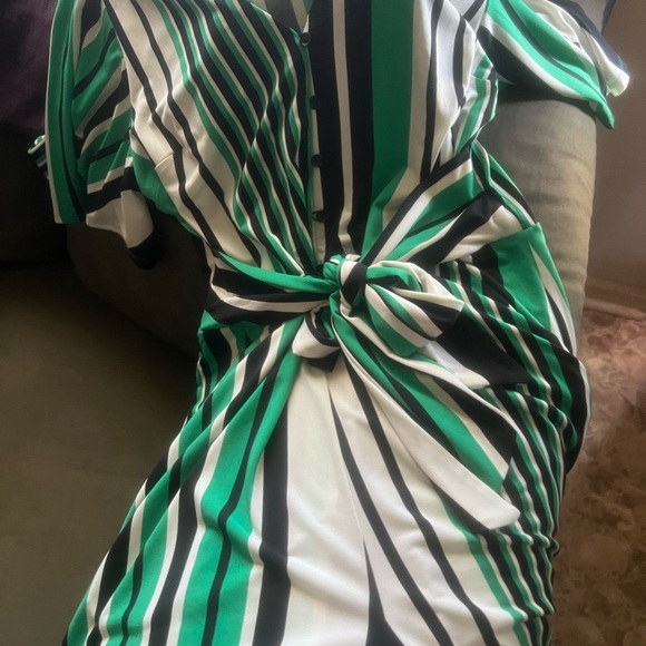 New. Express Romper. Size medium. - Picture 2 of 7